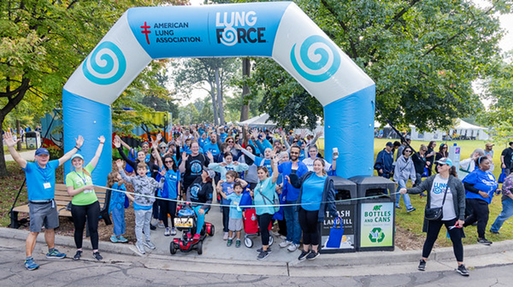 participants posing for a photo at the LUNG FORCE Walk